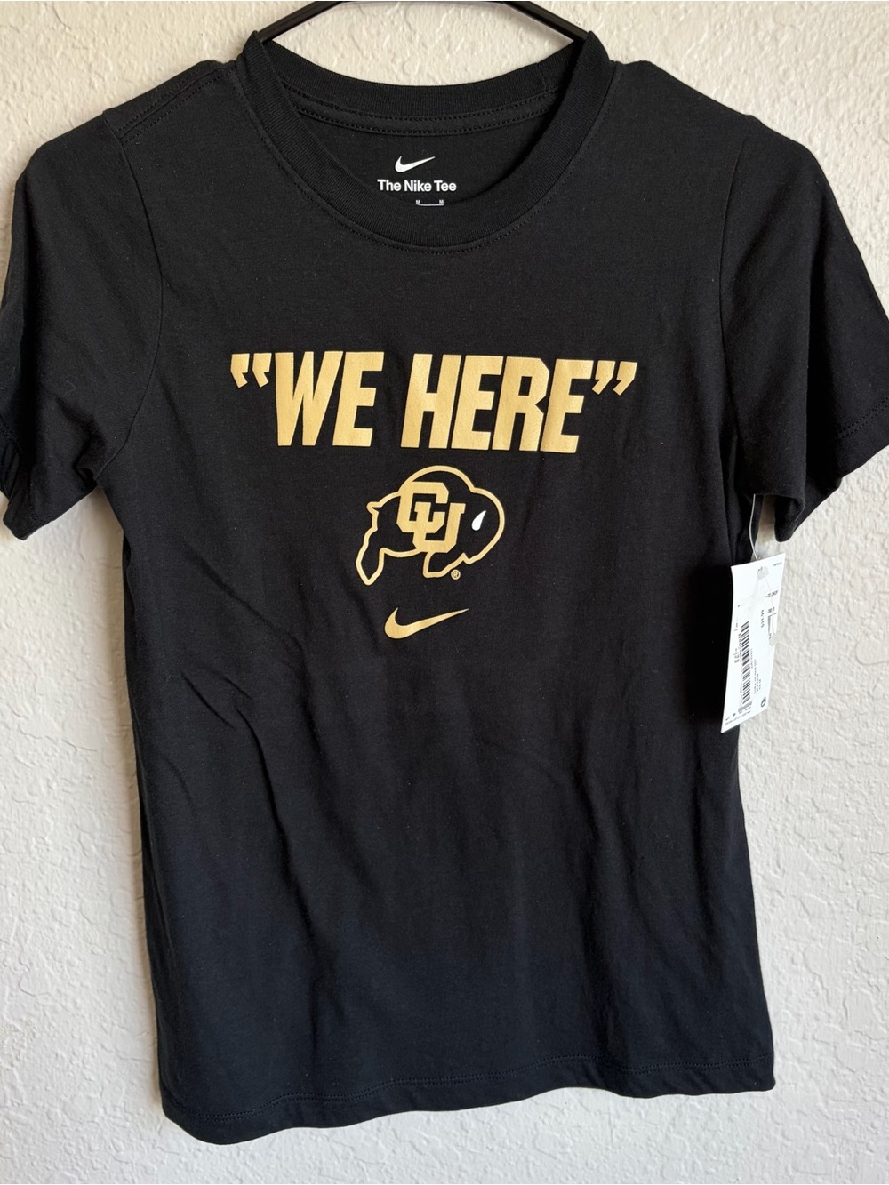 Colorado Buffaloes Nike Black T-Shirt - Youth Medium NWT